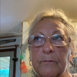 Meet your Posher, Paula